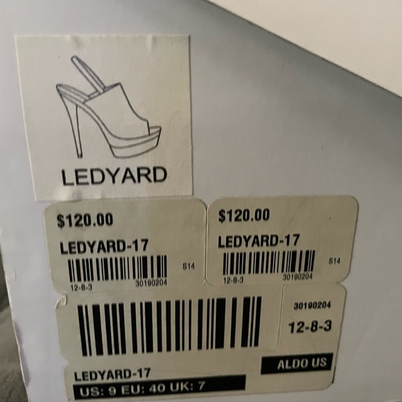 New Never Worn Gorgeous High Heels - Picture 5 of 5